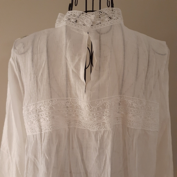 New Victorian embroidered blouse - Picture 7 of 10